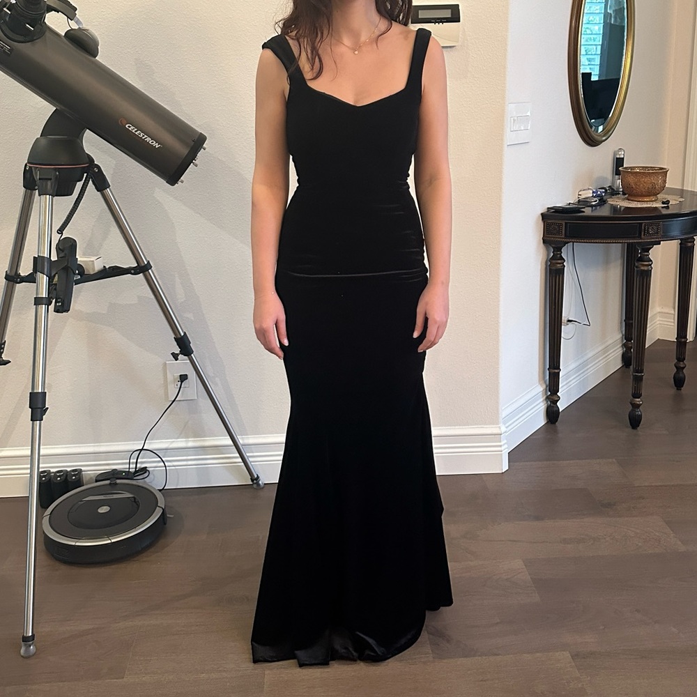 Black velvet low back mermaid style Jessica Angel formal dress fits size 2-4